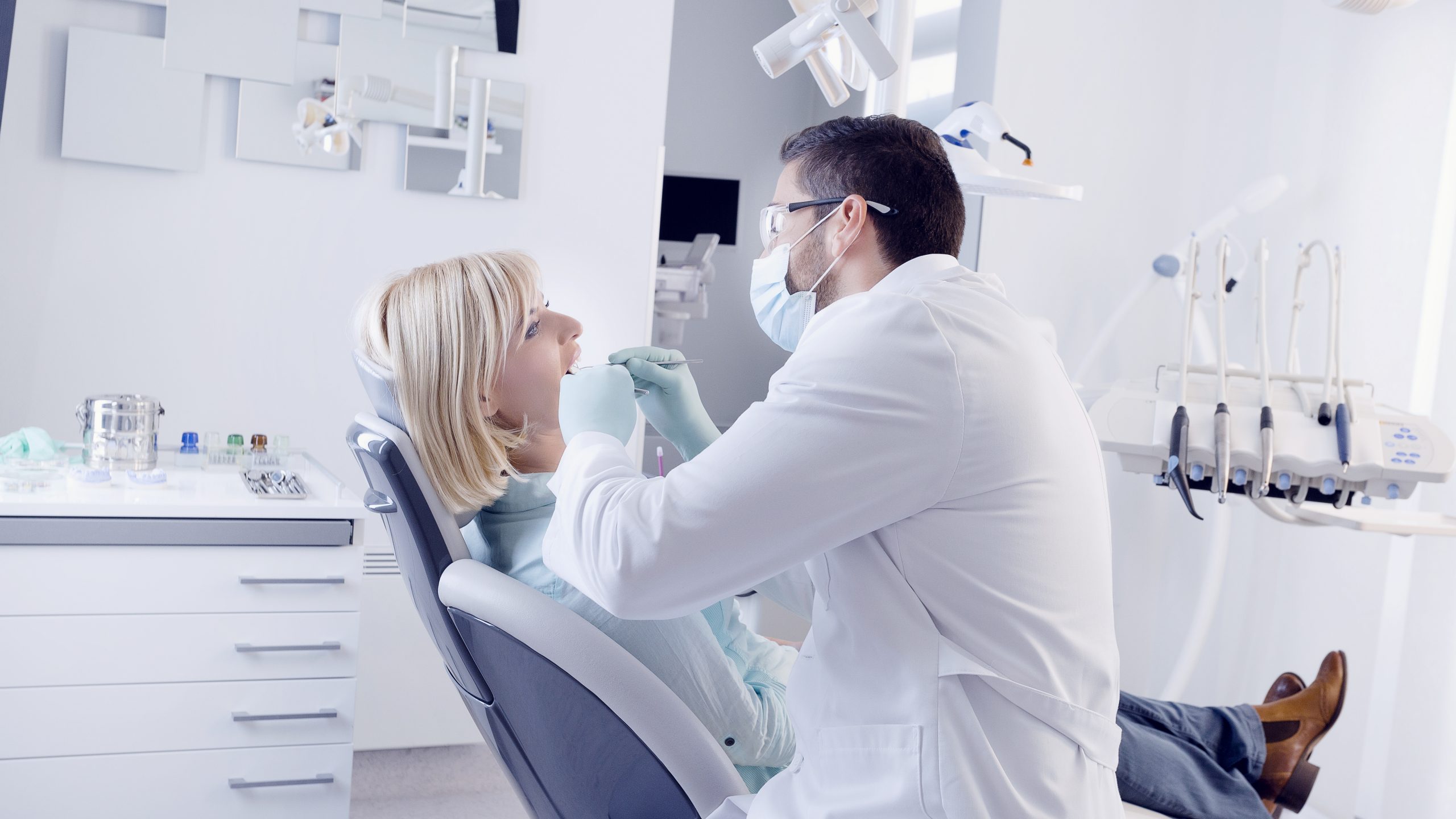 Dentist in De Witt, AR